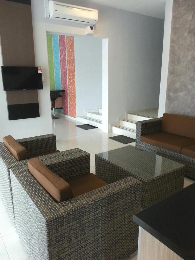 Golden Guest House Kuantan Kültér fotó