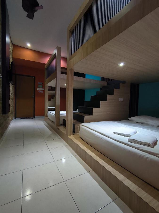 Golden Guest House Kuantan Kültér fotó
